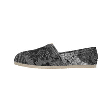 Load image into Gallery viewer, Cresent Paisley Black and White Unisex Classic Canvas Slip-On (Model 1206)