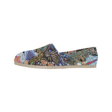 Load image into Gallery viewer, Pleasantly Paisley Unisex Classic Canvas Slip-On (Model 1206)