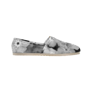 Forget Me Not Flower Black and White Unisex Classic Canvas Slip-On (Model 1206)