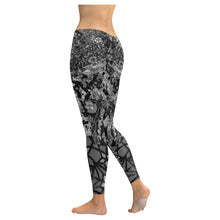 Load image into Gallery viewer, Holiday Paisley Black and White Low Rise Leggings (Invisible Stitch) (Model L05)