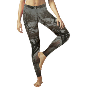 Spooky Tree Black and White Low Rise Leggings (Invisible Stitch) (Model L05)