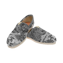 Load image into Gallery viewer, Pleasantly Paisley Black and White Unisex Classic Canvas Slip-On (Model 1206)