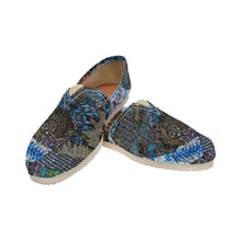 Load image into Gallery viewer, Cresent Paisley Unisex Classic Canvas Slip-On (Model 1206)