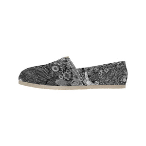 I Spy Paisley Black and White Unisex Classic Canvas Slip-On (Model 1206)